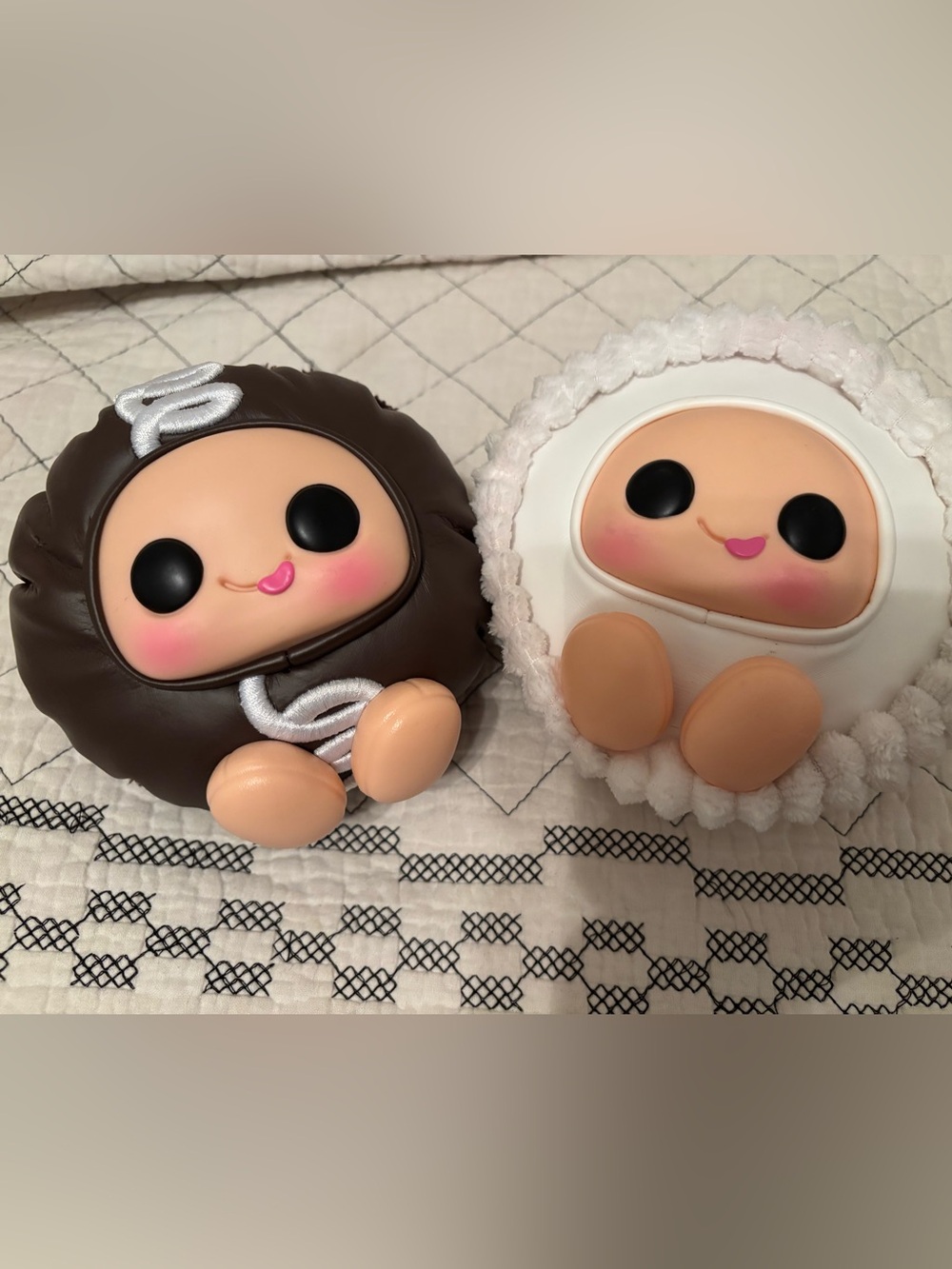 2 Hyojo collectible plush Hostess and Reese’s.
